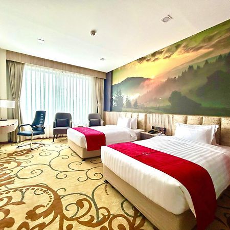 Hotel Mechi Crown Kakarvitta Ngoại thất bức ảnh
