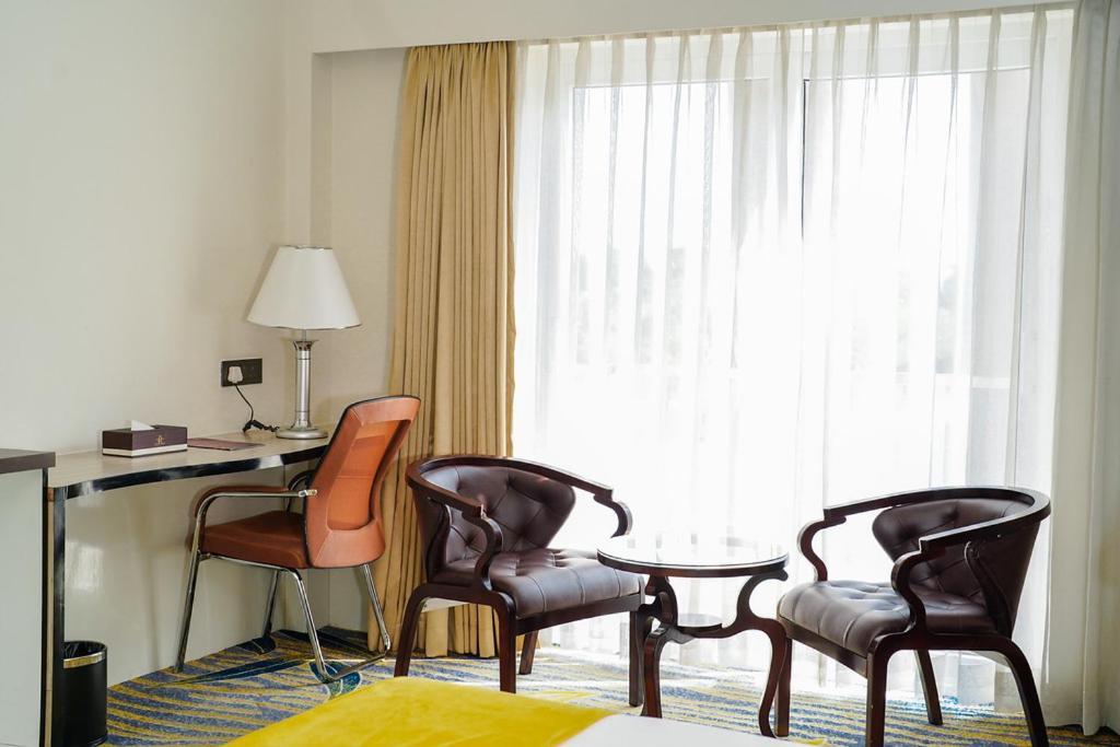 Hotel Mechi Crown Kakarvitta Ngoại thất bức ảnh