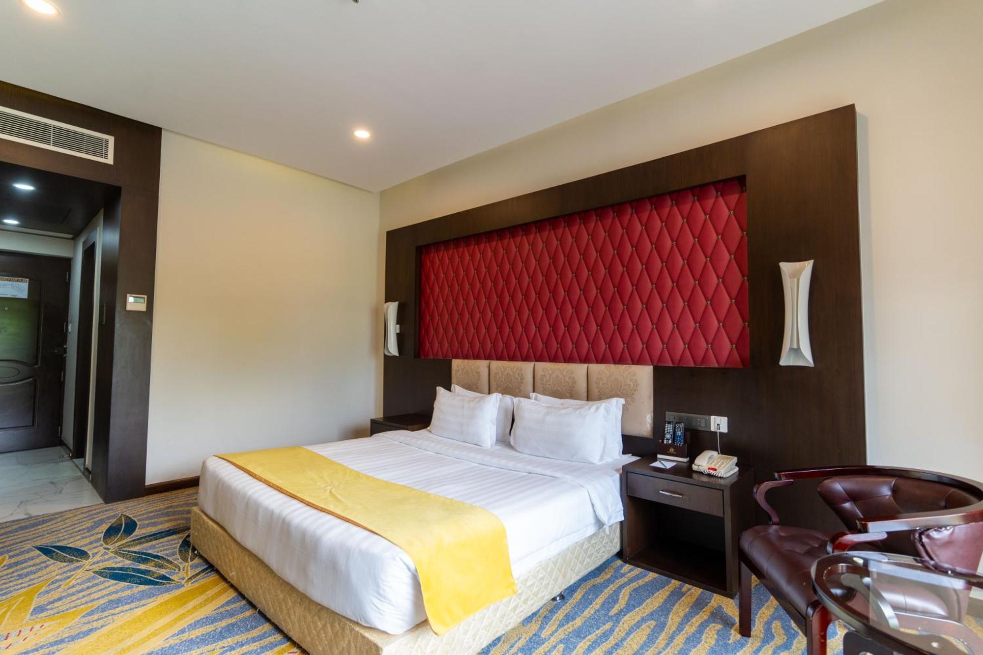 Hotel Mechi Crown Kakarvitta Ngoại thất bức ảnh